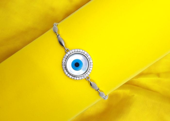 Silver Evil eye bracelet design