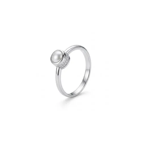 Crisp angled view of the hidden halo pearl ring 925, clearly displaying the intricate American diamond collar beneath the main center stone.